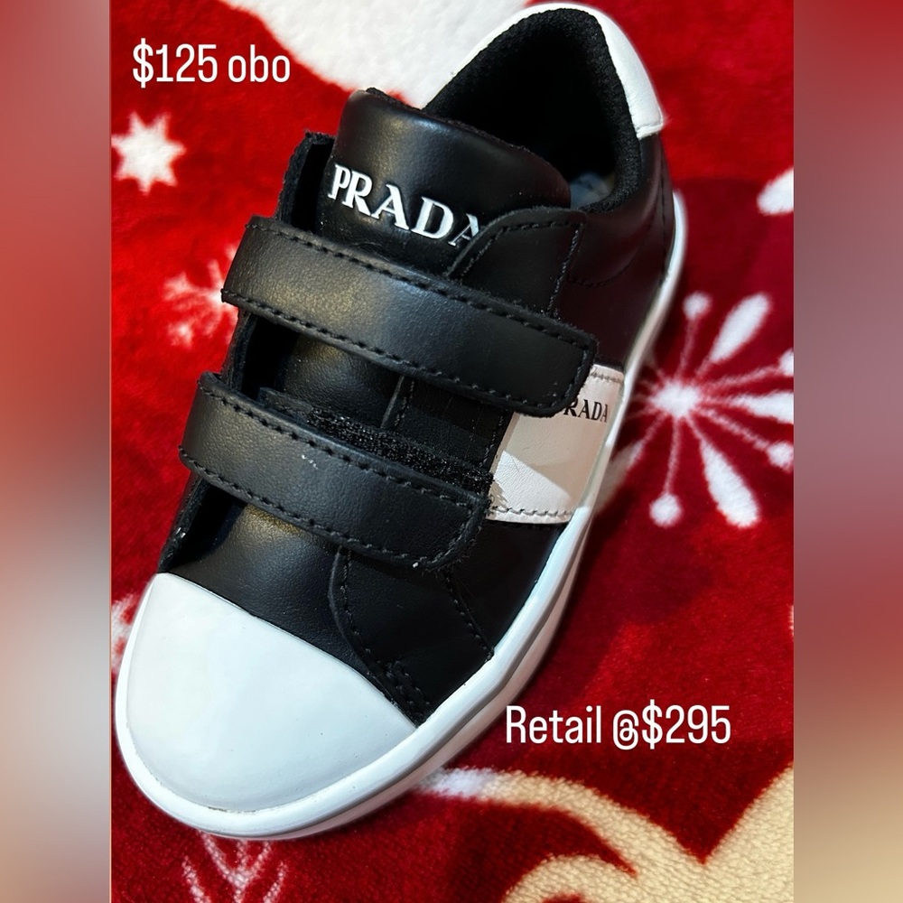 Toddler shoes !! Never used !!